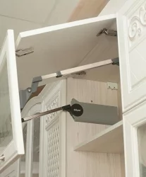 Шкаф-витрина кухонный (с системой плавного закрывания) Тиффани 19.80