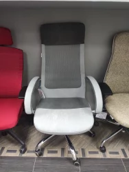 Кресло для руководителя PROF 17 A Серый