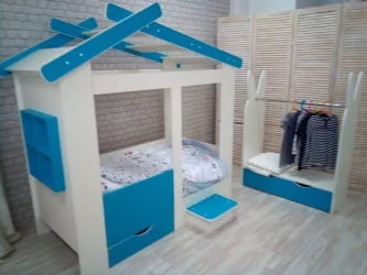 Кроватка для новорожденных Теремок без ящика Белая-Лазурь