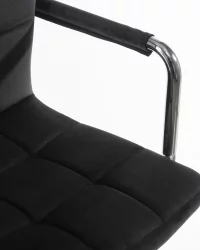 Офисное кресло для персонала DOBRIN TERRY Черный велюр MJ9-101