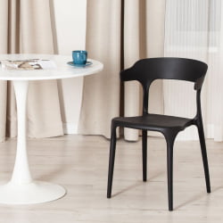 Дизайнерский стул TON (mod. PC33) пластик, 48 x 48 x 74 см, черный (Black 3010)