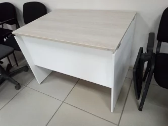 Стол прямой Дека ЛДСП каркас 75.07.10 Дуб Сантана светлый/Белый / Deka