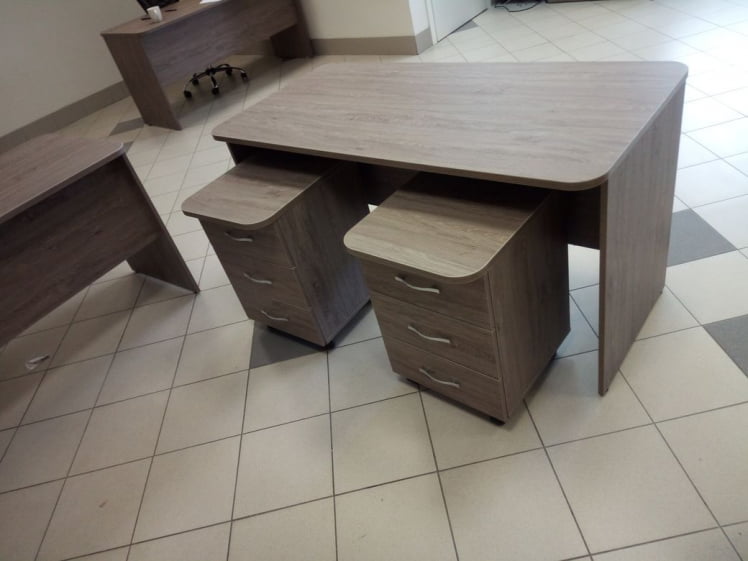 Стол для переговоров Glassy 1.16.14 Дуб Верцаска_2