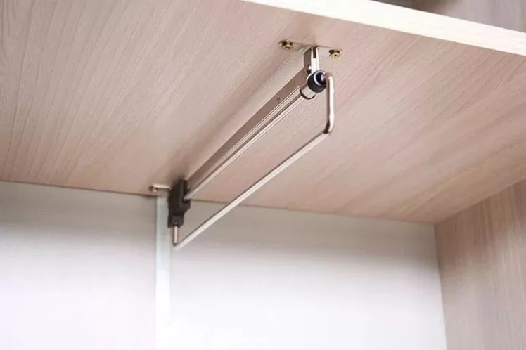 Шкаф-купе с зеркалом Ольга 10 Ясень шимо светлый Венге_1