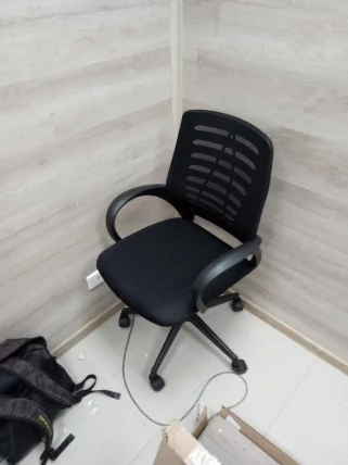 Кресло офисное Ирис TW-11 Черное_3