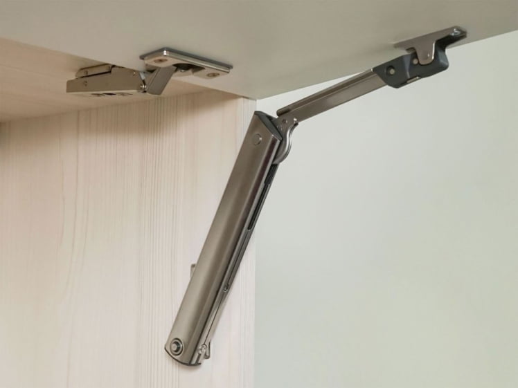 Антресоль (с системой плавного закрывания) Графит 74.105 Сосна Астрид /Ваниль_3