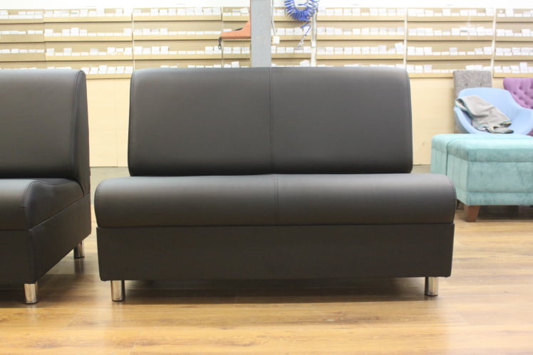 Диван офисный Диванная секция Клерк 3 двойная без подлокотников черный Ecotex 3001_1